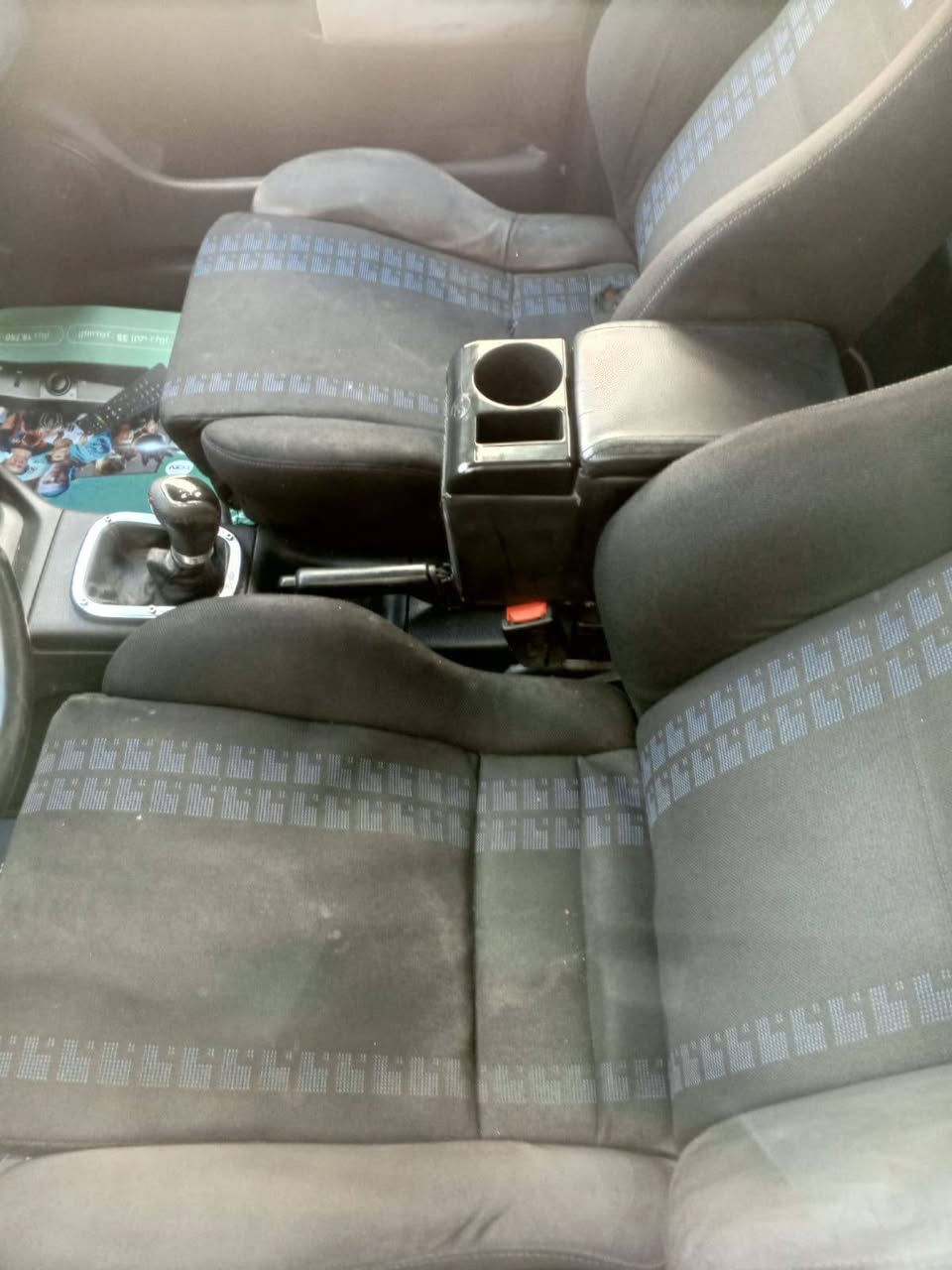 السلام عليكم كولف GTi بلادي مكينه 2000 كير عادي تبريد ثلج غرفة رياضي تخم ويل كب اصلي  صدر امامي وخلفي غراض كلها اصليه بأسمي رقم انكليزي هزه جديده سنويه الى 31 مكاني بغداد زعفرانيه للستفسار *********** بي وات ساب السعر  50
