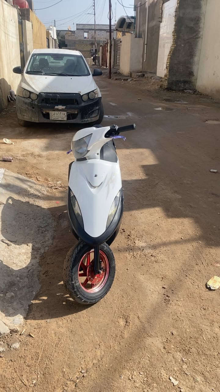 السلام عليكم ماكس عدله دراجه حلوه ومرتبه بلاديه البوشه مكينه بس ولفات وفاتحه عل ايدي غير الولفات اخسرلك دراجه شرط كهربائيات كله تشتغل هورن اشاير سلف هندر كلهن شغالات كفره البلادي تكسر كفراته جدد ونوعيه مضبوطه هاذ رقمي واي ستفسار برسم الخدمه ‭٠٧٨٨ ٧٧٨ ٦٦٢٠‬
