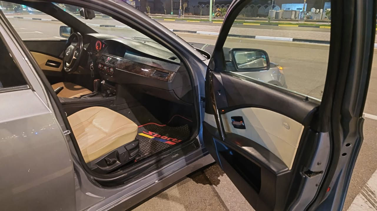 ميماتي E60 موديل ٢٠٠٥ رقم اربيل راعيهه عربي تحويل وكاله بشرط الي يعجبك كير مكينه بشرط تدفه كشنات تحكم حساسات بدون ضربه صبغ عام جماليه صدو جديد ماعده دبلات مكانهه بغداد الشعب ***********هزتهه ٢٤السعر ١١٠
