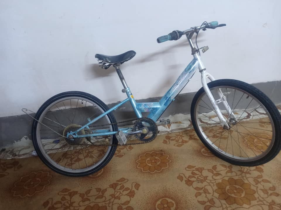 سلام عليكم باسكل للبيع كامل نضيف بريك بل مكان اي نقص مابي حجم 22
تأيرات جدد مكاني كربلاء حي العسكري
السعر ٤٠ وبي مجال
هذا رقمي ***********
