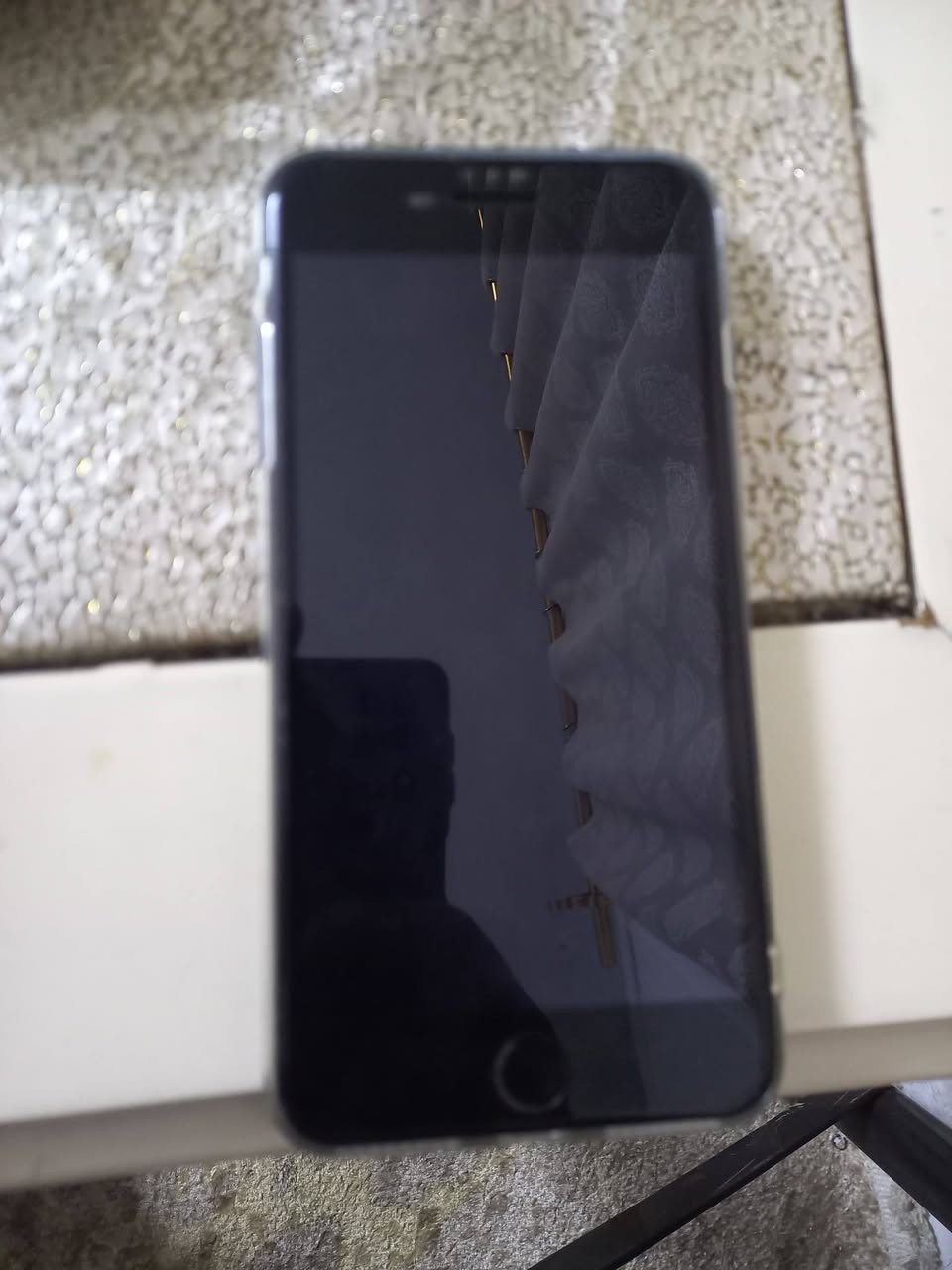 ايفون 8 بلاس ذاكره 256 مبدل بطاريه اصليه او شاشه فقط كلشي شغاله بيه تفحصه وتاخذه مكان كركوك قفل قفله 175 مامتواجد على نت شراي خابر ***********
