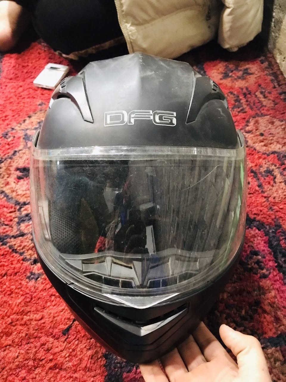 سلام عليكم خوذه مفوله للبيع وسماعه وياه شغاله ونضيفه فول مواصفات للبيع 70 الف شراي يراسلني واتساب فقط ***********
