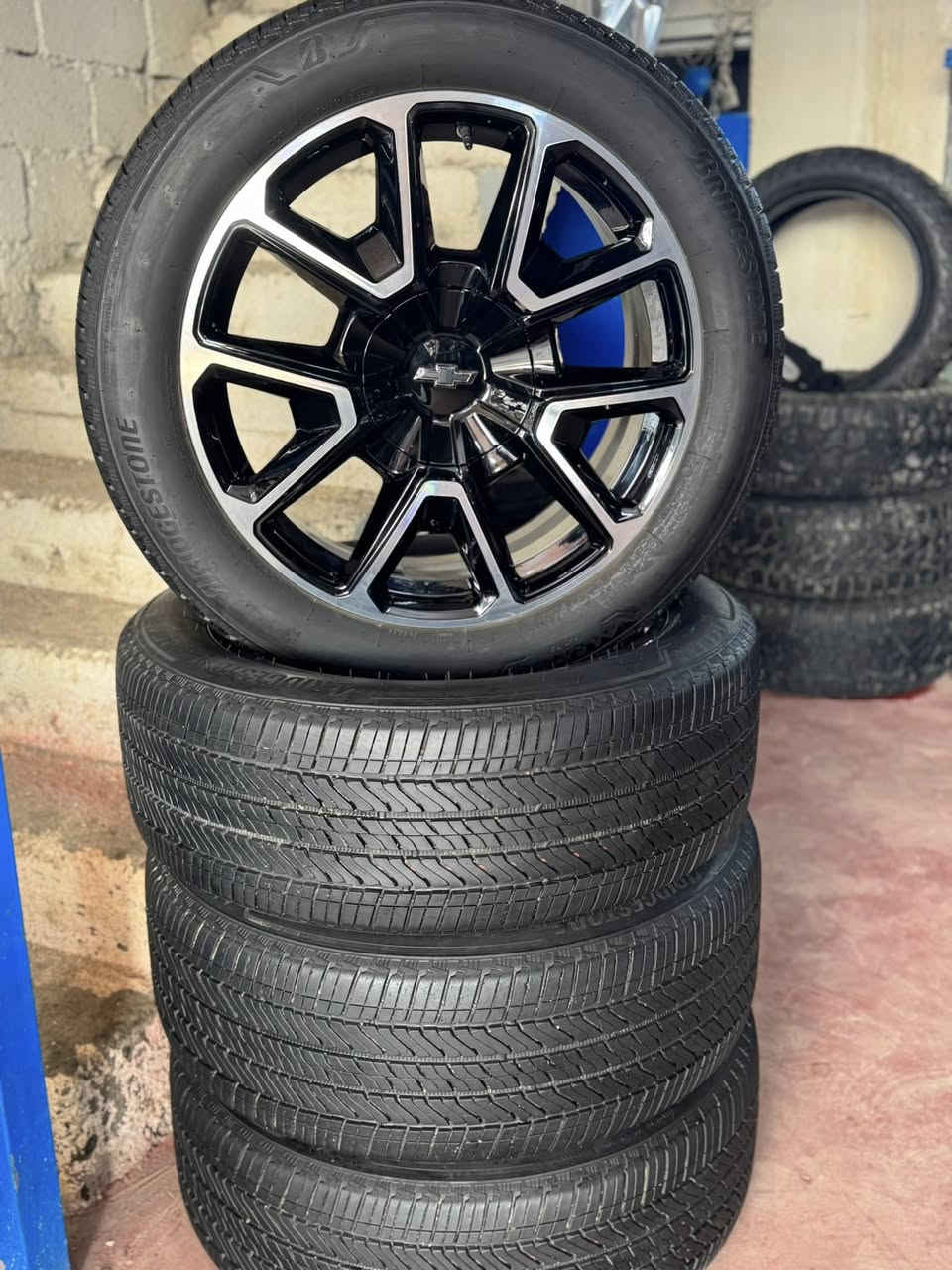 سلام عليكم شباب طخم ويل كب اصلي زيرو حجم 22 موجود في محل عقيل المرياني العنوان بغداد كسره وعطش (***********)
