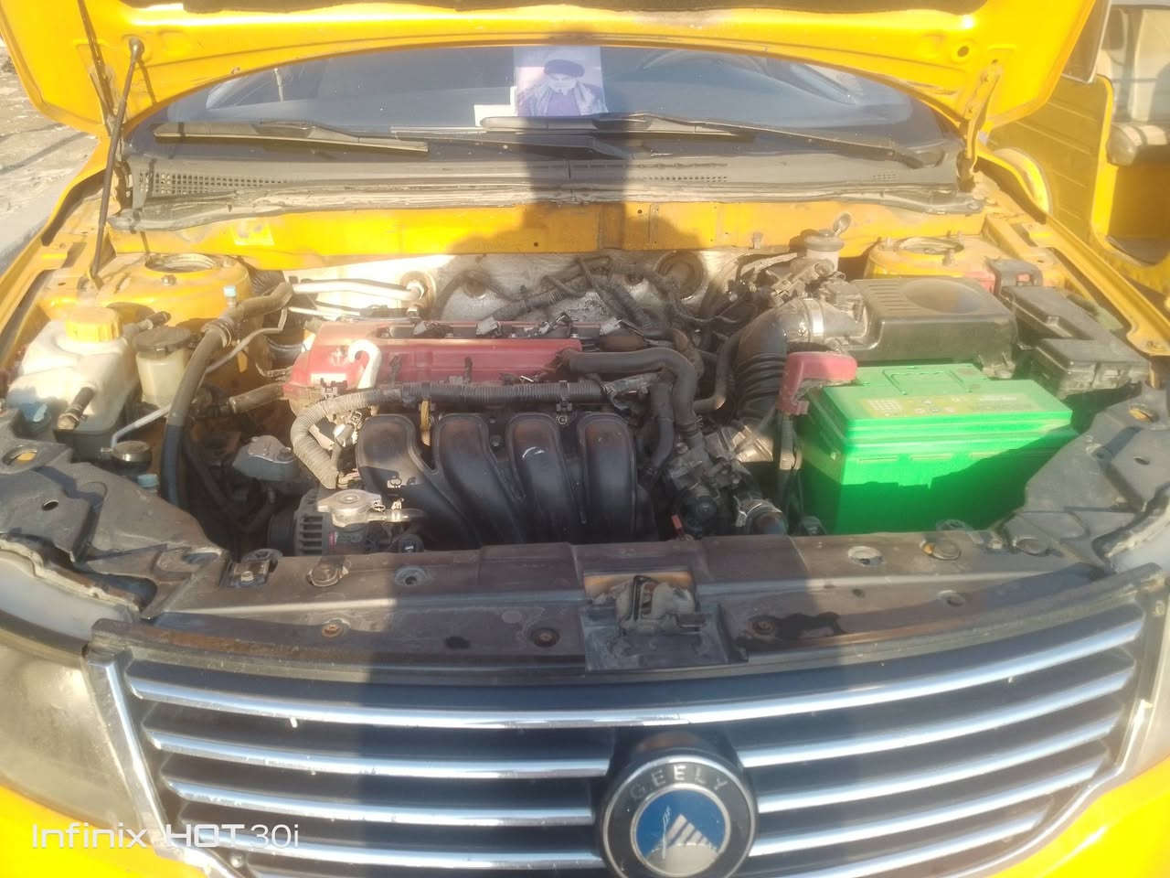 السلام عليكم جيلي مو بل 2016 مكفولة كير ومحرك كولاء صدر امامي وخلفي كلة كولاء كلهة شغالة تبريد وتتفة لايت وزنون  *********** سعر 65
