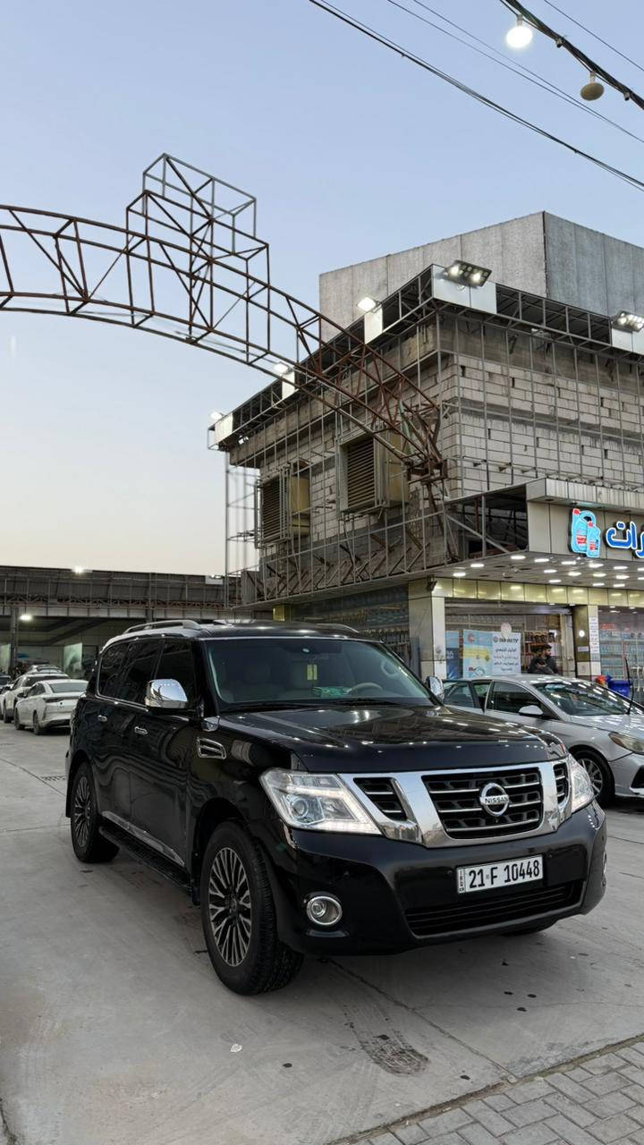 السلام عليكم
نيسان باترول خليجي موديل ١١ 
بأسمي هزه قبل شهرين 
كتاب تضليل بالسنويه صالح لمده سنه
ماشيه ١٣٥ 
سياره جديده كلش بالكارتون مابيها نقص برغي
تخم تايرات وحداده قبل شهرين بدلتهن 
 كير ومحرك بلاد بالجيس
داخلها كلش نضيف 
بيها صبغ قليل بين الباب والجاملق الامامي
باقي السياره كلها كفاله
سعر ٢٣٥ وبيها مجال 
مكاني البصره المعقل 
 ***********
