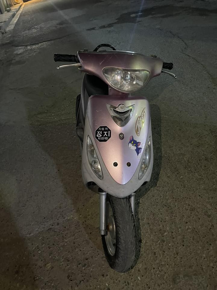 ‏السلام عليكم شباب دراجة ماكس للبيع ما فيها شي شغالة ومكينة ما مفتوحة كهربائيات كلها شغالة نكرة سلف المكان سماوة تقاطع الإسكان السعر 650وبيها مجال متواجد فيس واتساب /***********￼
