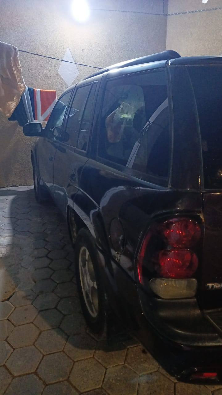 السلام عليكم سياره للبيع ادوات ادوات  لاكص ولا ضربه حاويه  وكير ومحرك مكفولات بلايزر موديل 2008 ادوات سياره مكفولا كير محرك سعر40 بل بصره بل كرمه شراي بيه خير ويدلل بيع مستعجل  رقم تلفون***********
