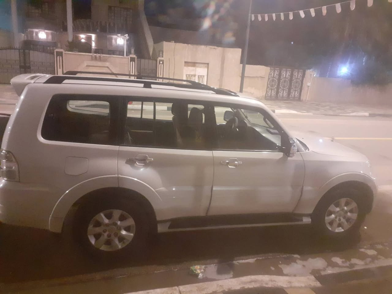 باجيرو ٢٠١٤ رقم بصره كير ومكينه كفاله سياره نضيفه بيه رصعات ٣ كهرباءيات كله شغاله تدفه تبرد شغال كشنات كهرباء السعر ١٧٥ وبيه مجال حك جيه ***********
