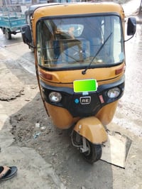 تكتك 21 مرقم شهر ال6 بغداد رايدها  ب7 وربع اي صبغ مابيها من عدا الدوس ...