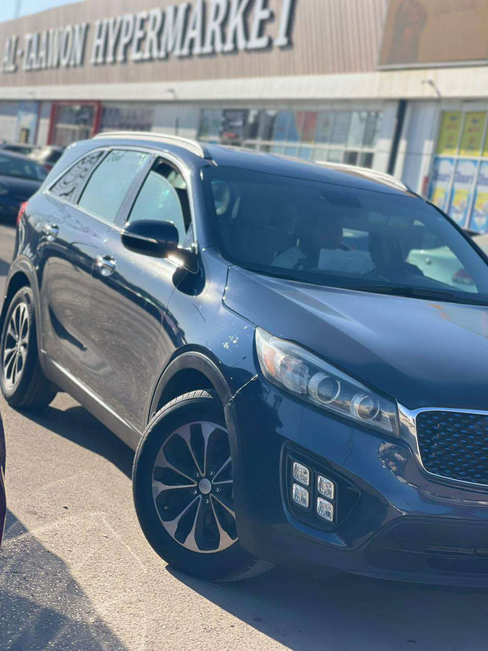 سورنتو 2017 وارد امريكي 
حادثه فقط شبر بل بنيد سياره جديده 
وجاهزه من كلشي براغي نقص ما بيه 
محرك 4 سلندر 5 راكب 
رقم اربيل جديد بسمي شخصيا 
اي استفسار. اتصل *********** 
عنوان بغداد  السعر 154 مال بيع رجاء الي تعجبه يتصل 
اي استفسار اتصل واني حاضر صور حادث وسونار موجود بغداد, العراق
