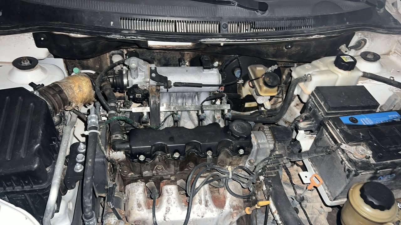 سلام عليكم البيع افيو موديل ١١ خليجي سياره بيه شبر صبغ فقط كير محرك تبريد تدفئه كلو شغال  صدر خلفي امامي جديد سياره مال شركات قبل جانت مطلوبه مصرف وهسه تصفر حسابها كامل اتروح فقط اتحول رقم سعر ٥٧ وبيه مجال قليل مكان سياره العلم ***********
