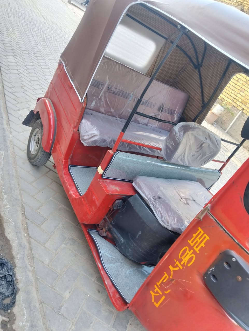 سلام عليكم تكتك البيع موديل 17 شهر 12 محسوبه  18 لا ظربه ولا صبق وراق مصطفى  سعر 3200  وبيه مجال مكاني بغداد المين ثانيه نتصل وتدلل ***********
