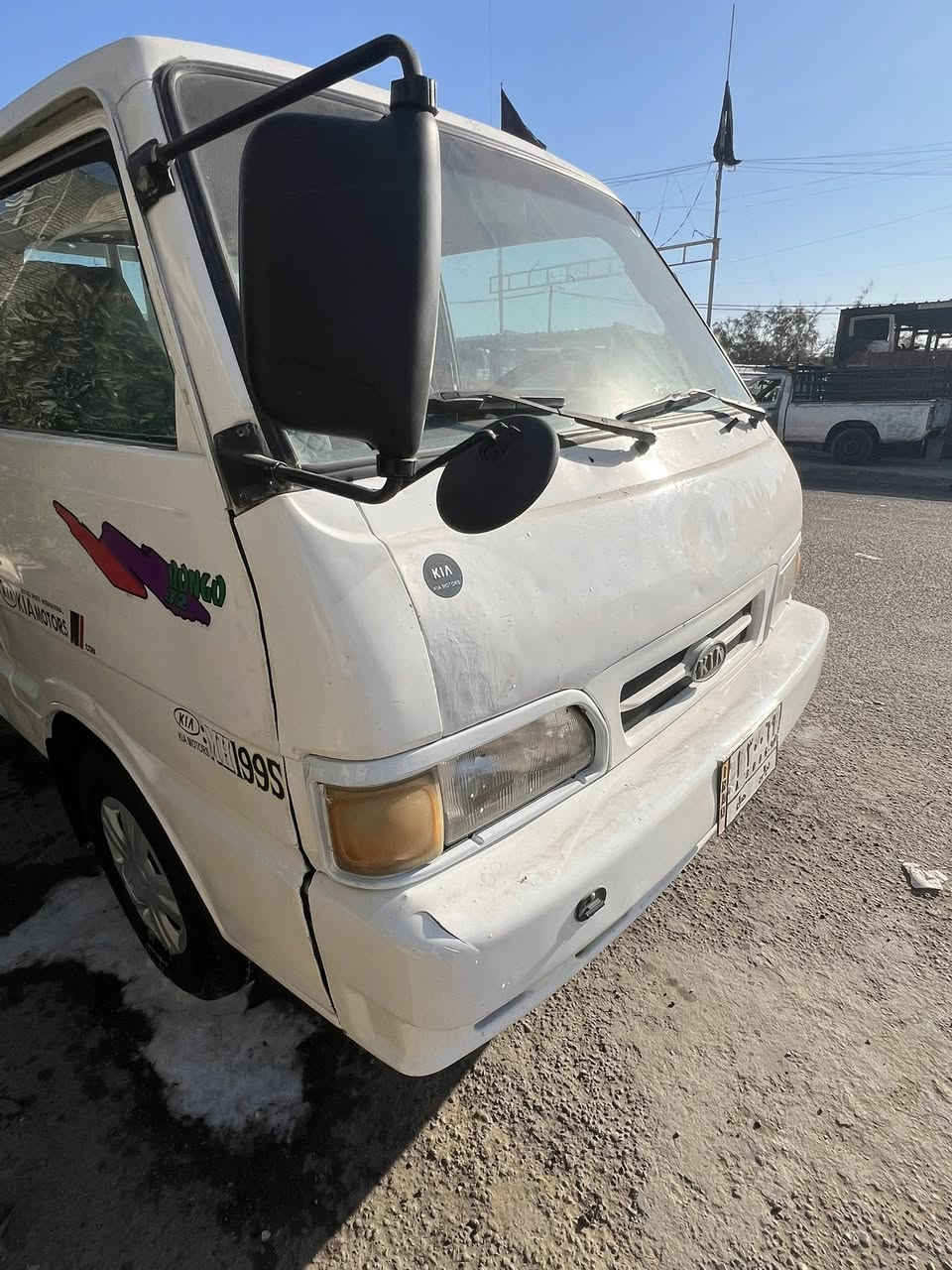 السلام عليكم للبيع كيا بنكو مديل 95. رقم ديالى إنكليزي سنويه لل29 محرك 2700 بلاد جديد  كير اكسن حداده شواصي كفاله تخم تاير.  دواخل جديده محجر   غلاف جاهزه.   قماره وربع 7 جنكال.     مكفوله من ضربه وكص.  فقط صبغ جماليه.      مكاني بغداد.    السعر.  65 ورقه.           اتصل.  وتدلل. 
    هـ. ***********.    هـ. ‭0788 288 2273‬. 💞
