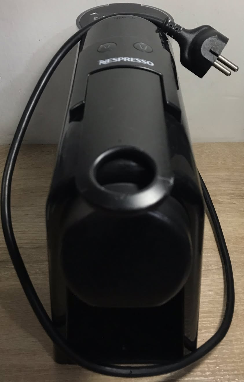 السلام عليكم.                                                     السعر20 مع التوصيل
متوفر جهاز قهوة كبسول صغير شركة نسبريسو مستخدم نضيف نقص قاعدة الفنجان وحاوية الكبسول ميأثرن على الشغل ابد


**إذا كنت صاحب هذا الإعلان وتريد حذفه لأي سبب، رجاءا أرسل رسالة إلى الدعم الفني**