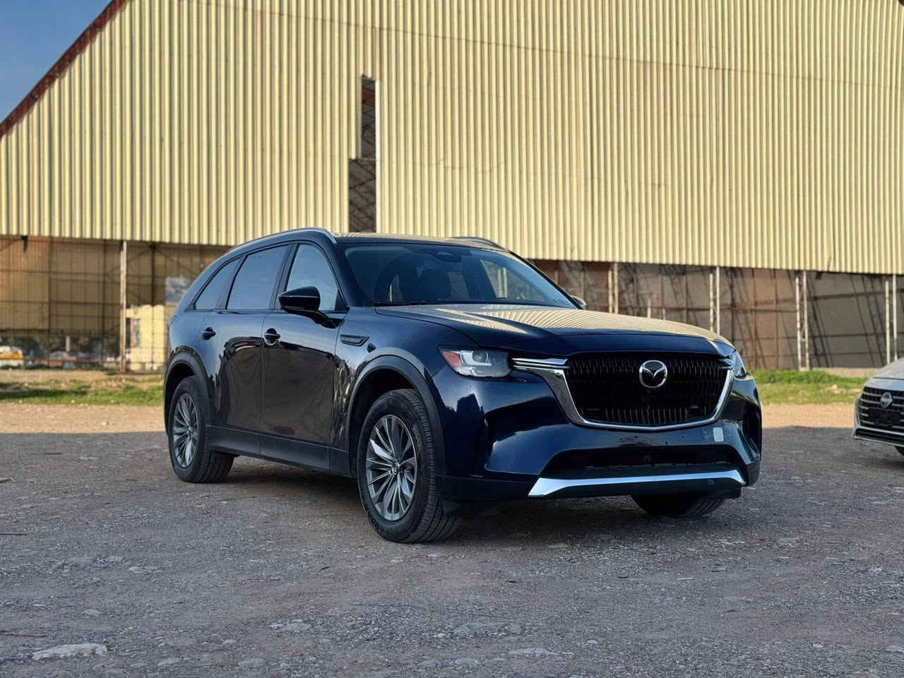 MAZDA _ CX90
هیچی نیە تەنیا دحامیەکە بویاغە 
ئرباگ تەنیا ستئرن سیستەمە
6 سلندر بلەکین هایبرئد
7 نەفەری .... 3 مقعد
سعر 215 مجال
موبایل *********** اكر, نينوى
