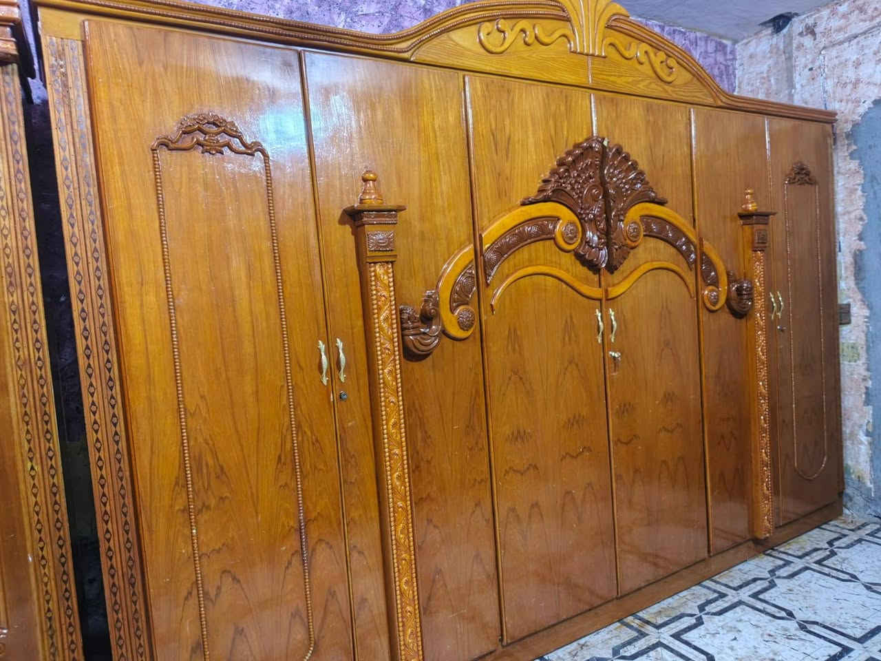 غرفه اخشاب ام السته نجاره صاج جديده كلش نهايته 550 قفل مكان ناصريه ***********
