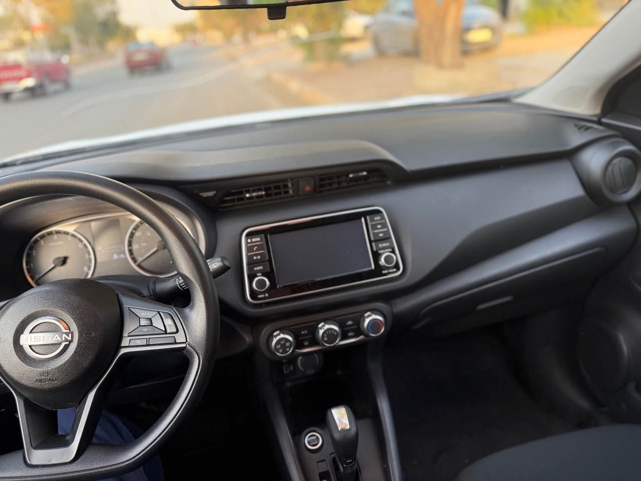 نيسان كيكس 
موديل ٢٠٢٤
يةك بارجةي بوياغة (بونيت )
ارياك تةنها سوكان تةقيوة سيستةم كراوة
سيارةكة كاتية ٣ مانكي كاتي لة كةلة
٢٨ ميل روشتوة
سعر ١٢٤$ مجاليكي زور كةم
سيارةكة بو فروشتن و كورينةوةية
ناونيشان كركوك 
موبايل ***********
*********** كركوك, العراق
