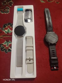 ساعة ذكية • الاثنين