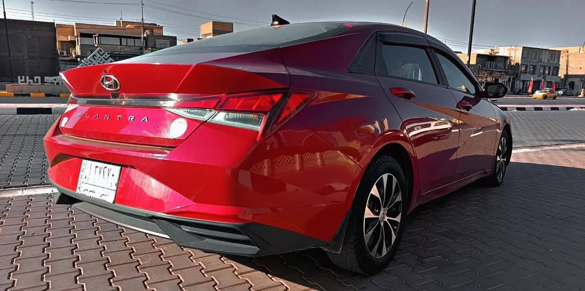 هونداي اللنترا 22 وارد امريكي.
مواصفات 
1/فتحه
2/بصمه 
3/لد امامي
4/ حساس امامي
5/رادار امامي جانبي خلفي
6/ كامره خلفيه 
7/تشغيل عن بعد 
8/توقف ذاتي 
9/تحديد مسار 
10/ شاشه ابل كار بلي 
11/قياده ذاتيه 
12/ هتير ستيرن + مقاعد 
13/تبريد مناخي 
14/ بصمه ابواب وجنطه ذكيه 
15/فوول تحكم ستيرن 
16/حساس كشن خلفي 
17/ حساس لايت امامي 
18/اوامر صوتيه 
19/ حساس عبايه بيبان 
20/مكينه 2000 دوش
21/ داخل جلد ابيض 
22/ كير 8 سرعات
23/ 3 وضعيات قياده 
24/مانع انزلاق

رقم مثنى معوقين حادثها فقط بنيد مبدل ومرشوش فقط لا غير وكاله عامه ام الباركود وياها ...  مكان السياره نجف 
سياره من دخلت للعراق لهسه كله بانزين محسن ودهن امزويل 
اي استفسار واتساب وفيس رقم هاتف  
***********
