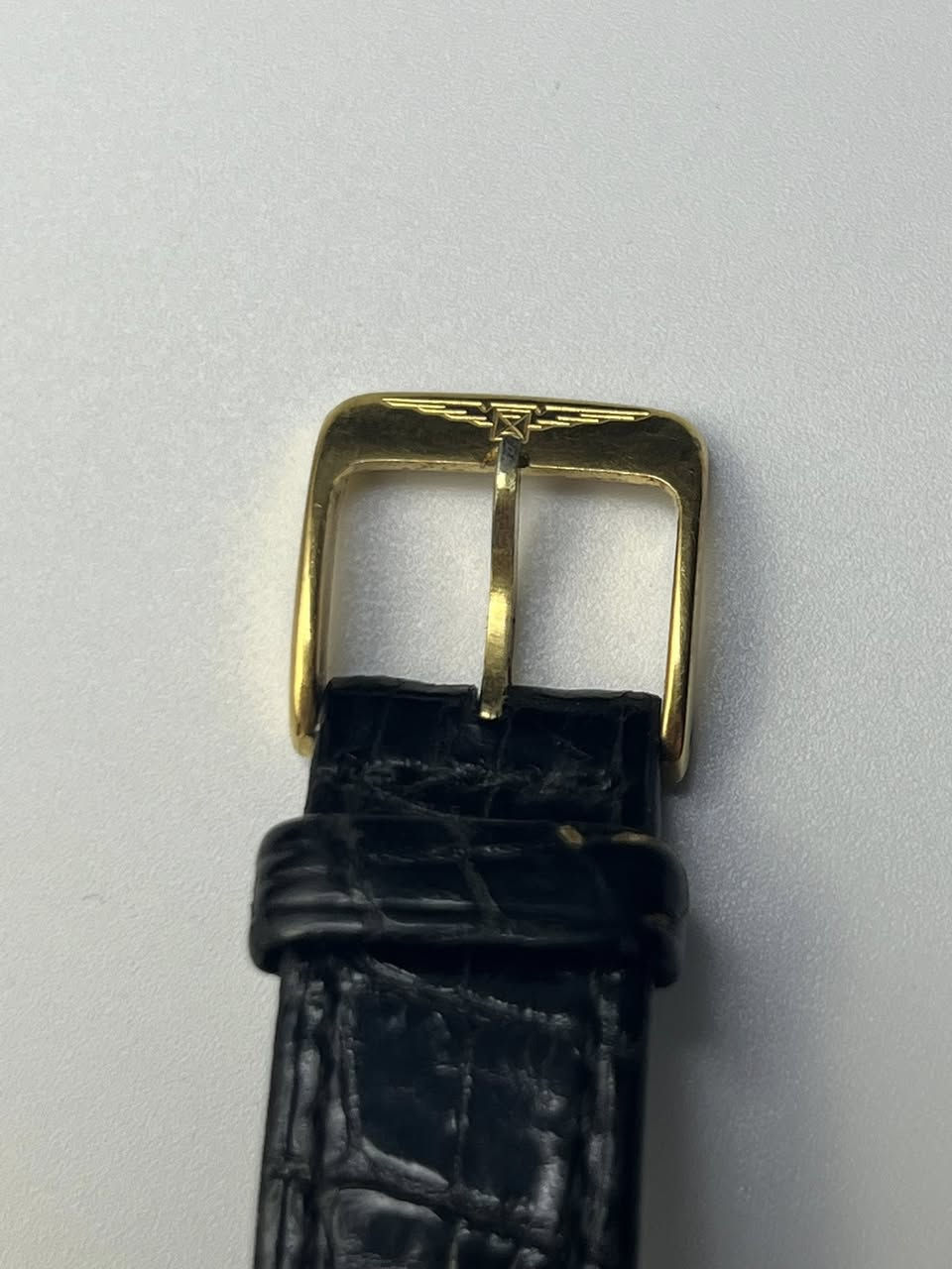 لونجين اصدار مميز كوارتز بطارية قطر 31 ملم طلاء ذهب
بلادية بالكامل نظافة ممتازة 

السعر خاص لطفاً
للاتصال***********
