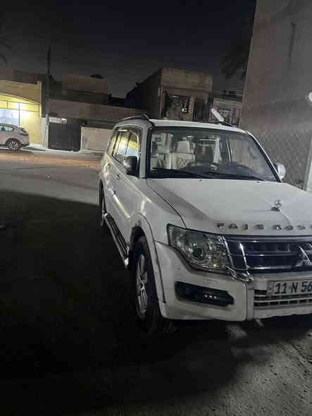 السلام عليكم.     الرقم؛***********
مسوبيشي باجيرو 2008  بجم محدث 
سياره مكفوله قطعه صغيره جوه المرايه سايق 
مكينه وكير نظيفه دواخل نظيفه شراي كلبه وشف رقم جديد تحولي ثاني يوم بغداد شهداء شارع مدارس السعر:120ورقه
