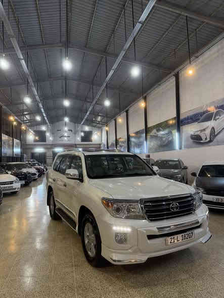 تويوتا لاندكروزر شركه جيهان
موديل 2013 فولل فول 
سياره كفاله عامه بدون سبغ بدون بارد 
سياره حيل جديده ماشيه 189km حقيقي 2 مفتح سياره
سياره گير محرك حداديه كله بشرت سياره نفسل شركه 
رقم سنويه كلو جديده سعر 390$
0750 441 28 31 
0750 082 95 31 
عندي واتساب
