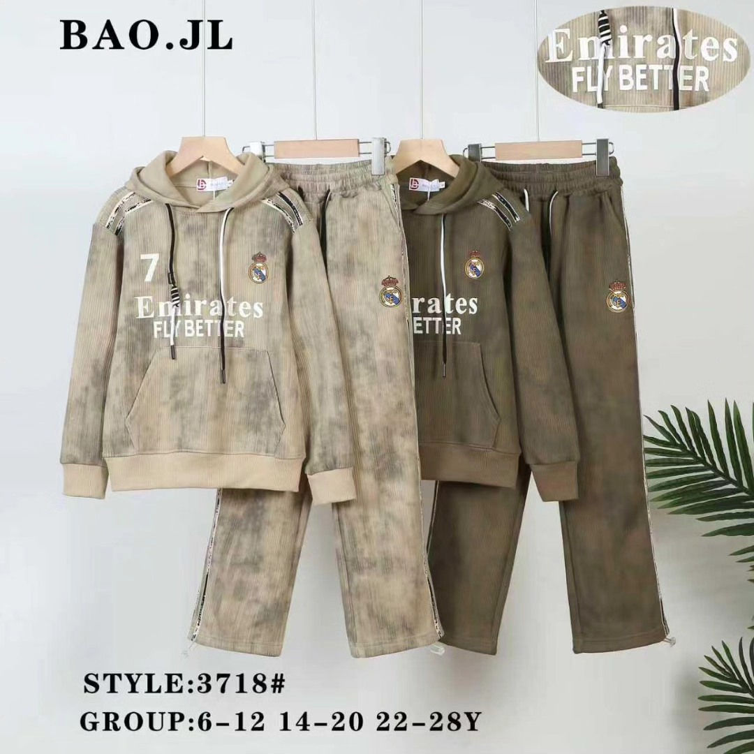 👨‍💼✨ وصلت أحدث التراكات والسوتات الولادي والبناتي حصرياً في مجمع دارين! 
الراحة والأناقة يجتمعان في تصاميم عصرية وألوان مبهجة تناسب كل ذوق 💕

🩵 خامات ناعمة عالية الجودة
🩷 ألوان مريحة وموديلات حديثة

📍 زورونا في مجمع دارين  أو تواصلوا معنا عبر الرسائل للطلب

⸻⁩


**إذا كنت صاحب هذا الإعلان وتريد حذفه لأي سبب، رجاءا أرسل رسالة إلى الدعم الفني**