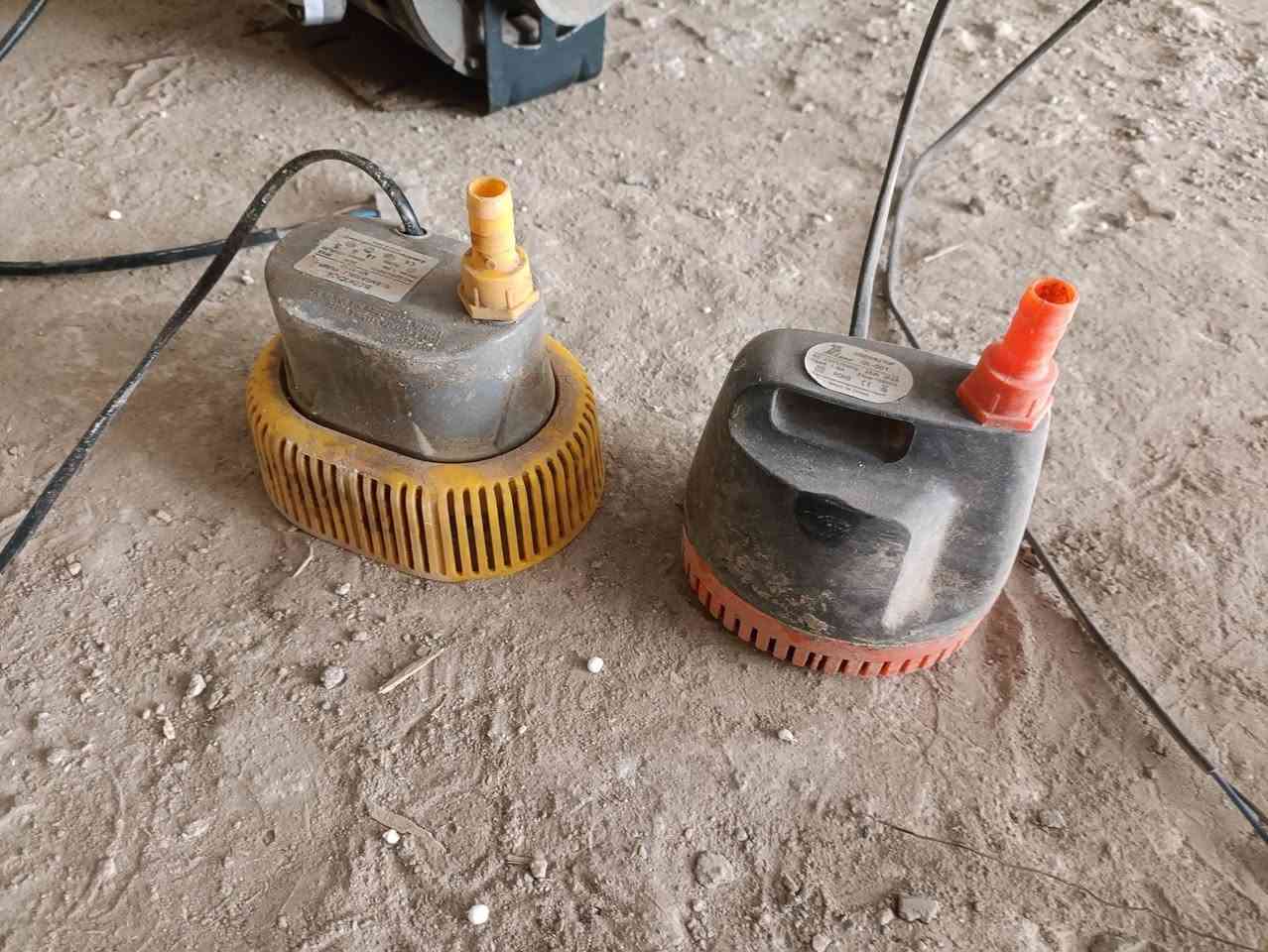 السلام عليكم 
ماطور مبردة عدد 2 وياهن واتربم هم 2 شغالات ونضيفات
السعر كلهن 55 الف 
***********
