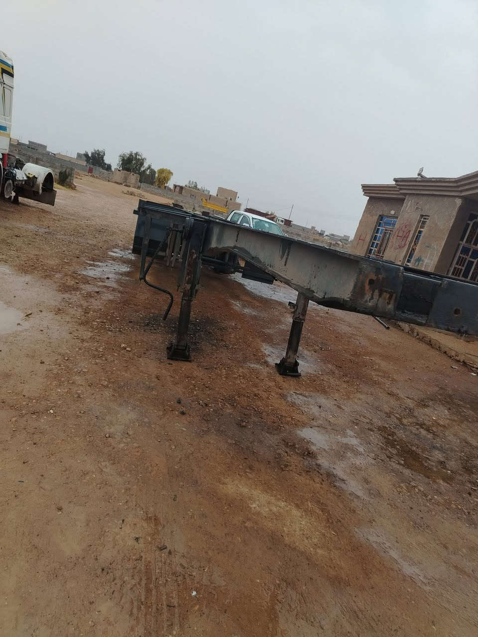 سلام عليكم شاصي مال صهريج للبيع دناكير مربع وباقي لستفسار عله رقم *********** ا.. ***********
