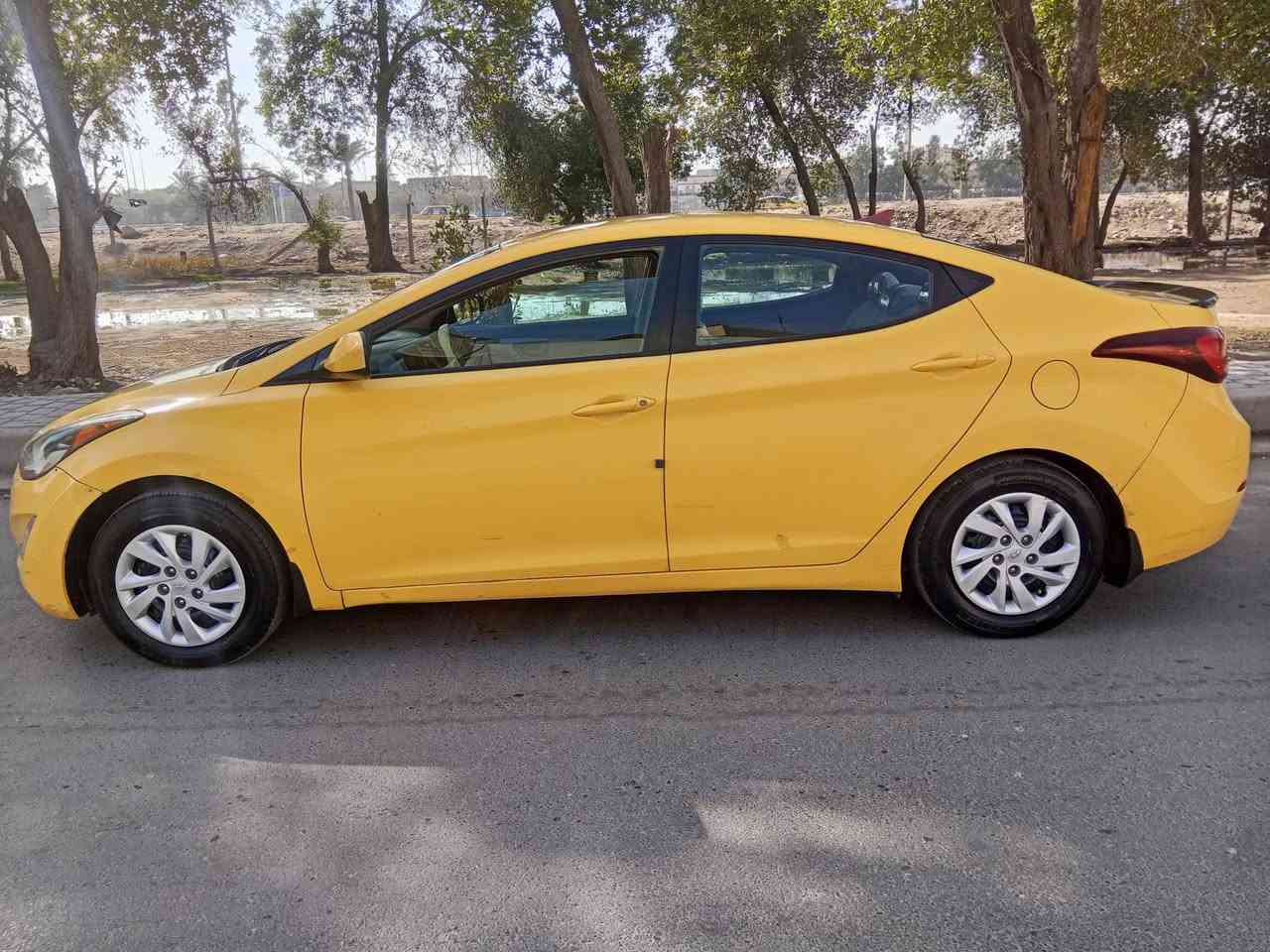 السلام عليكم النترا مديل2014وارد أمريكي حادث بنيد فقط بدون دوخل السيارة جديده وجاهزه مكينه وكير وحداديه وصدر مكفولات مكينه1800دوش العنوان بغداد رقم الهاتف *********** السعر 92وبي مجال شي بسيط
