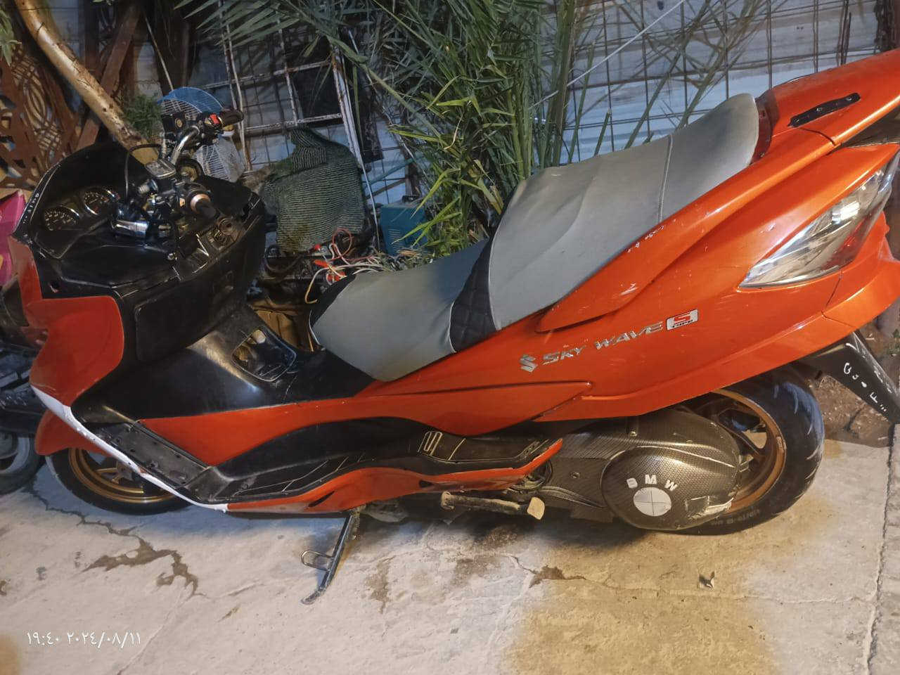 سكاي ولف.محرك 400 للبيع دراجه مكينتها بصفها يعني اشد وشقل بس الشراي يتصل ***********
