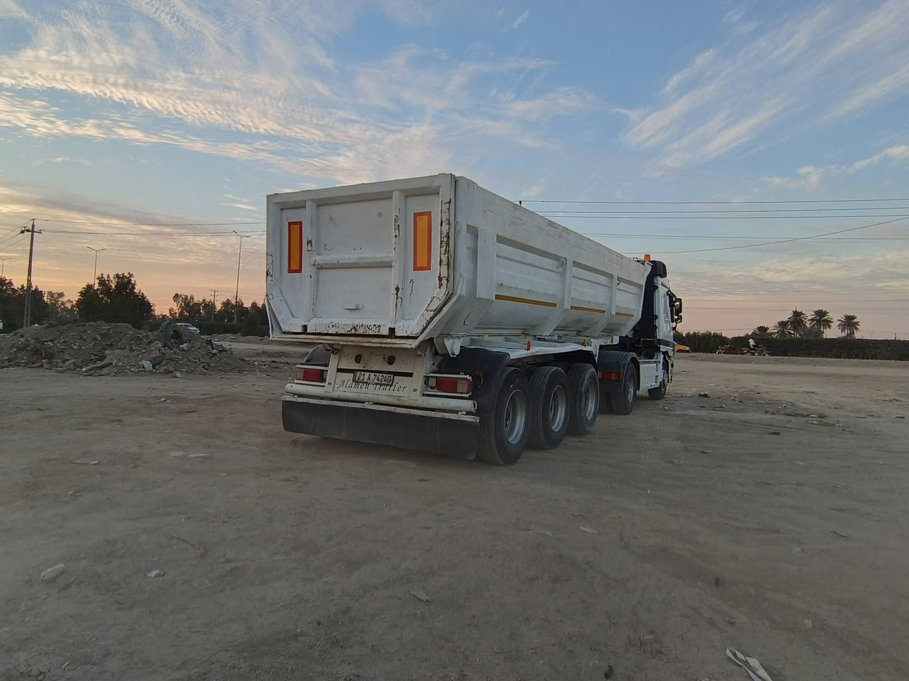 سلام عليكم
تريلة قلاب للبيع
اكتروز تك 2003
سنوية لل 2030 بأسمي
رقم سليمانية انگليزي 3 لوحات
ذرعة 25 متر
مكينة 46 حديثة
كير كهربائي جديد
تخم تاير جديد
قمارة مكفولة وجديدة
عربانة 3 محاور دارا قصاب مكفولة
المكان _ الديوانية
السعر 325 وبي مجال
***********
