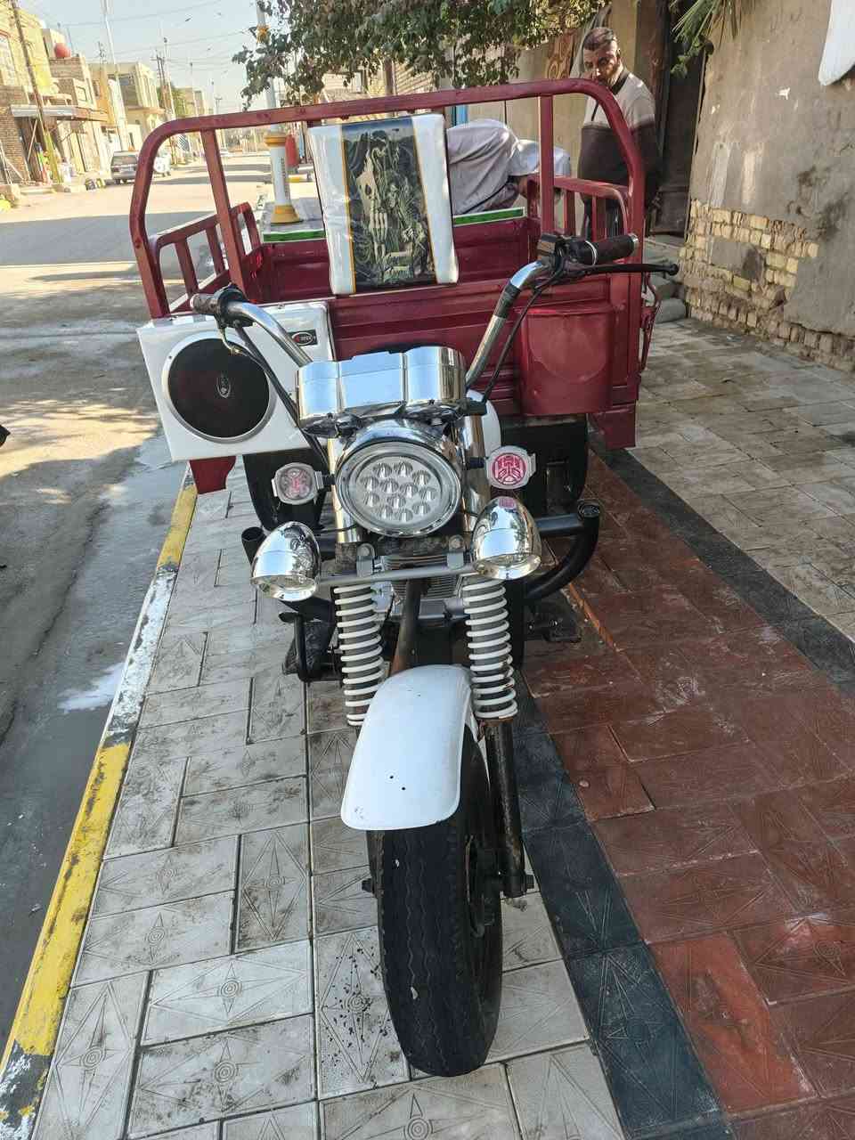 السلام عليكم ستوته البيع موديل 11 اواق مكينه ما مفتوحه كهربائيات كله جديد اكسن جديد كبس ستوته بدي وشاصي مصبوغات حراري تواير ابو الخطه ستوته ما نقصه شي مكاني الناصريه مركز السيديناويه اني مكلف بل نشر رقم صاحب الستوته *********** خاص ما اجاوب
