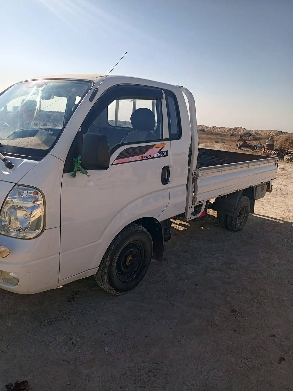 كيا 2700موديل 2009رقم بابل مشروع وطني بسمي رقم شاصي واضح مكفولة ماعدا خياس بسيط بل رباع ومصلح تأيرات جدد السعر 87وبيها مجال للشراي المكان الديوانية  البدير للاستفسار ***********
*********** بيه واتساب
