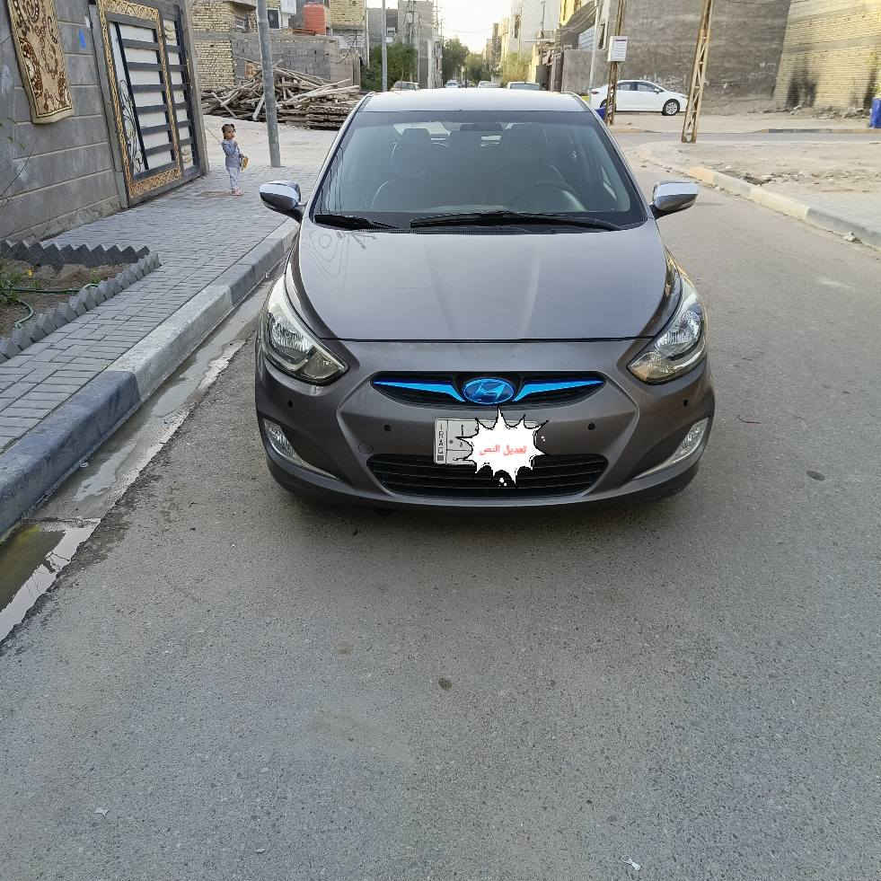 اكسنت مديل 2015 خليجي حره تحويل بصره مكفوله من ضربه وصبغ وتبديل لاكن يوجد ملاحضات بسيطه مثل شخط أو طخه  بسيطه السياره كلها على البلاد حداديه حلوه تبريد منظومه جديده تايرات جدد مابيه نقص مكينه وكير كفاله مواصفات نص فول تحكمات و كشنات جلد وبيهن تدفئه تبريد ومرايات شفط وحساسات وانظمه قياده السعر لأن محتاج 72 وبيه مجال الشراي يتصل رقمي *********** ورقمي الثاني *********** مكاني بصره ياسين خريبط سياره كفاله من الخياس ولجراد وشراي يتصل لأن ما متواجد على النت البصرة, العراق
