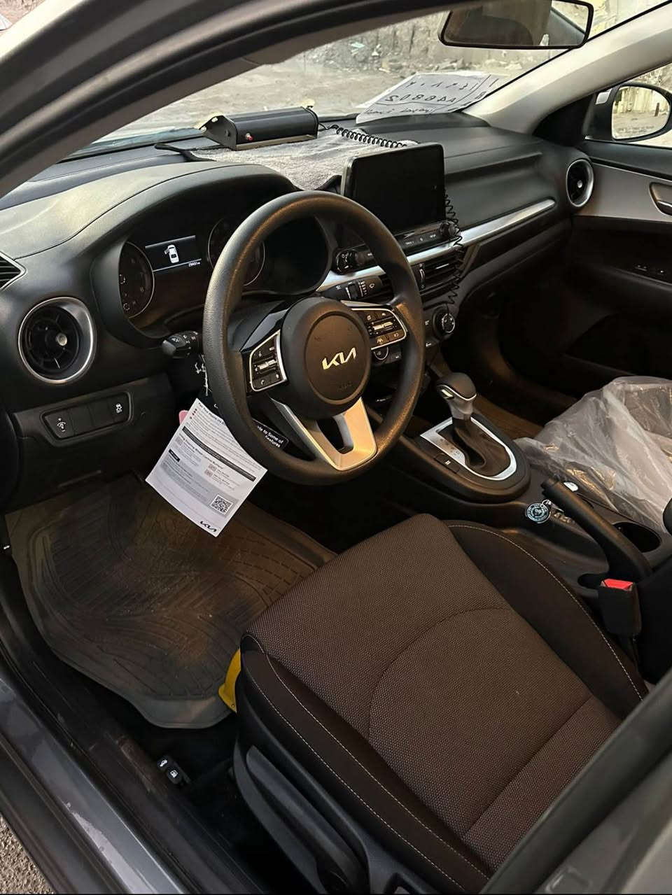 السلام عليكم
فورتي مديل ٢٢ معوقين 
والمعوق موجود واكفله مكانه بالبصره
سياره اي نقص ما بيها 
حادثه جاملغ وبنيد  واكو مكانات صبغ قليله 
السياره نص فول فتحه وبصمه مابيها فقط 
باقي الموصفات موجوده ومعروفه
كير مكينه كفاله وتبريد خير من الله 
سياره استخدام شخصي من البيت لجامعه 
السعر 133 وبيها مجال
مكاني بصره  

 اتصال فقط‭٠٧٨٨ ١٦٤ ٤٤١٢‬
 هذا فقط واتساب *********** البصرة, العراق
