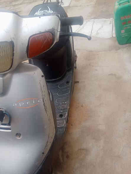 السلام عليكم دراجة بترة للبيع لون سلفر دراجة جاهزة كهربائيات شغالة سلف هندر شغالات لايت بك لايت كفرات اصلية مفتوحة بوشة وبستم دراجة نهضة خير من الله دك 60 وفوك مكاني ناصرية مركز  *********** اتصال وتساب السعر 275وبيها مجال الشراي بي خيرويدلل
