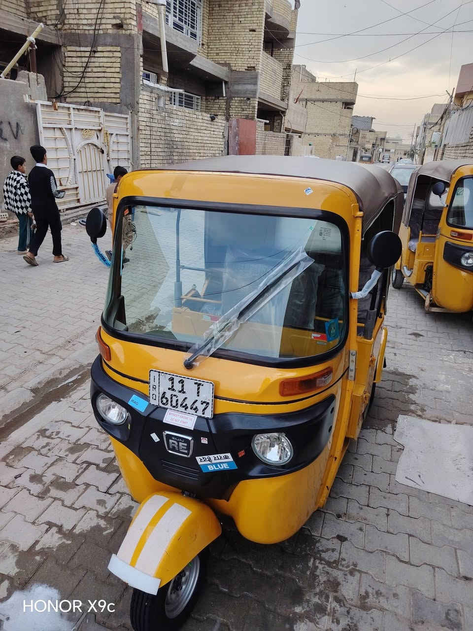 السلام عليكم للبيع تكتك 2021 شهر ال 12 رقم وسنويه تحويل ثاني يوم مكينه وكير واكسل بل جيس تراي مال زيرو كبل للشارع كشر مكفول بس دوس معمرات خلفيه وين تريد روح افحص مكاني بغداد الشعله ***********
تكتك اي نقص مابيهه
