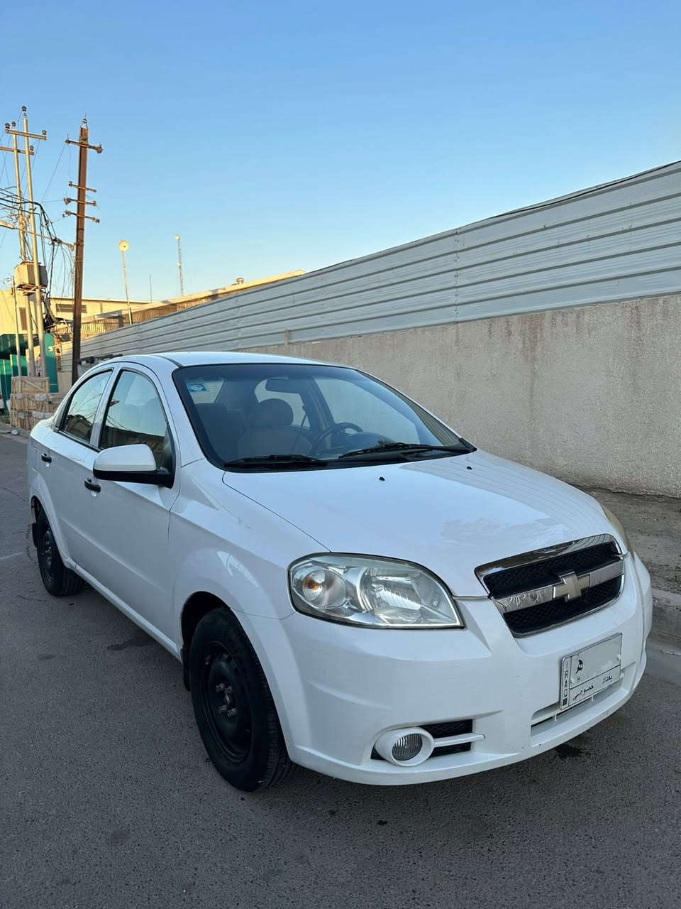 سيارة Chevrolet Aveo أفيو للبيع
موديل 2010 خليجي / الشركة العامة

✅ محرك ومكينة مكفولة

✅ بدون صبغ

✅ تخم تايرات جديد

✅ فيت بم جديد + واحد احتياط بالصندوق بالباكيت 

✅ تبريد شغال ممتاز

✅ دكم وجامات كهرباء

✅ ماسحات أصلية

✅ سستم سماعات + شاشة بلوتوث

✅ سيارة مرتبة واستعمال يومي

✅ اقتصادية بالبنزين

✅ فحص كامل ما تحتاج شي

📍الموقع: بغداد

📞 للاستفسار والمراسلة: [***********]

💰 السعر: 80 ورقة

