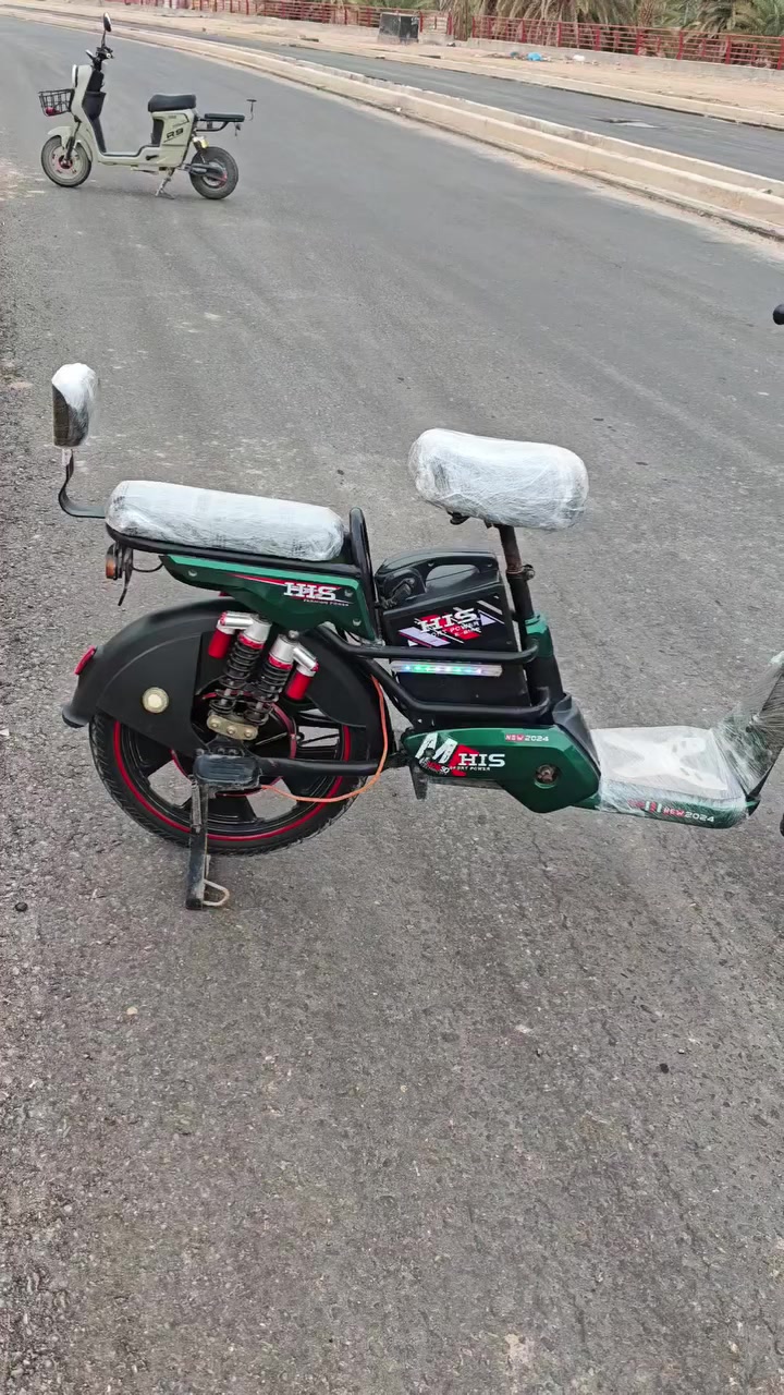 دراجة شحن للبيع حجم 20 موديل 2024 السعر 350 وبي مجال التواصل مع هذا الرقم ***********
