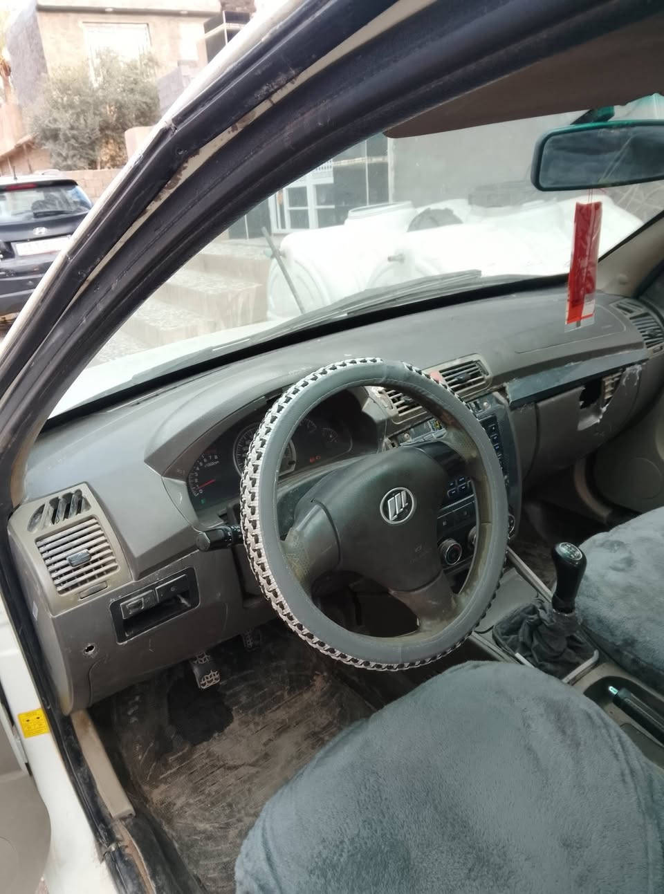 السلام عليكم ليڤان 2011 حجم 520 رقم بغداد سنويه 2029 شرط التحويل كير مكينه خير من الله كشرتهه حلوه سعر 27وبيهه مجال ***********
