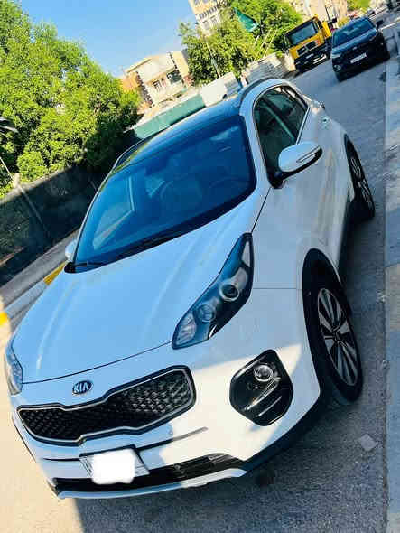 السلام عليكم
كيا سبورتج خليجي فول-مواصفات الجيتي لاين موديل ٢٠١٨ بوضع الشركة الوكالة
رقم بغداد فول مواصفات ١/١ معروفة 
محرك ٢٠٠٠ دوش 
رقم بغداد تحويل ثاني يوم
مكفولة عام من الصبغ والتبديل والبارد
بانوراما.بصمة دخول وتشغيل.سايد بريك بصمة.مانع منحدرات.شاشة كبيرة.اريل نفكيشن.شاحن واير ليس ..اوتو هولد.جنطة كهرباء.كشنات جلد بلادي و كهرباء.داخل لونين حمصي واسود.حساس امامي وخلفي.خمسه ويل كب .قطعتين تبريد بيانو.كامرة خلفيه.تحكم ستيرن.
شاشه قرائه الاعطال 3 انضمة قيادة  
سيارة جاهزة من كل النواحي 
 السعر ١٩٥ بيهةمجال بسيط جدا
بغداد السيدية

***********
