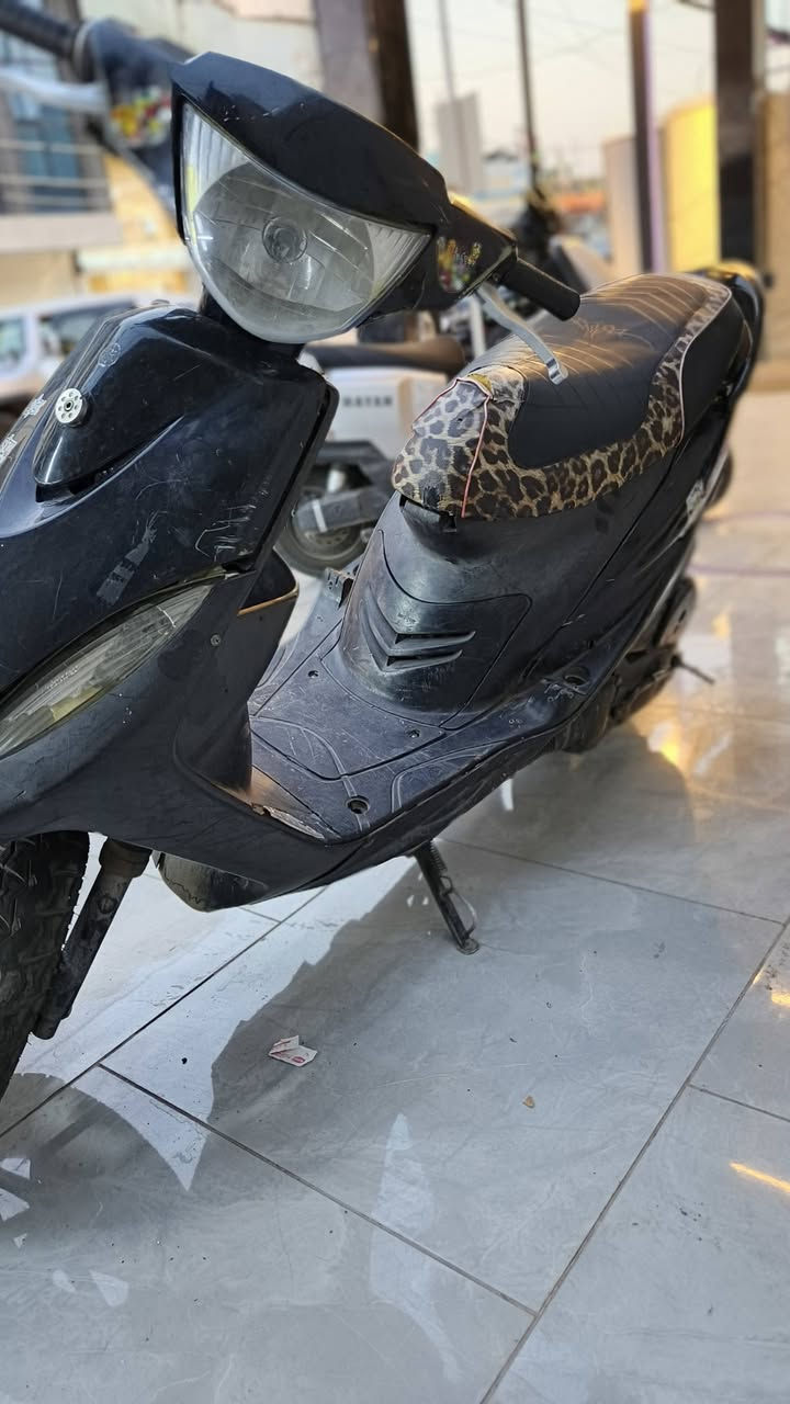 سلام عليكم دراجه ماكس عدله للبيع الدراجه شوفت عينك رايدها 475او بيه مجال إلشراي يخابرني أو يراسلني واتساب 
*********** المكان الشرطه الخامسه

