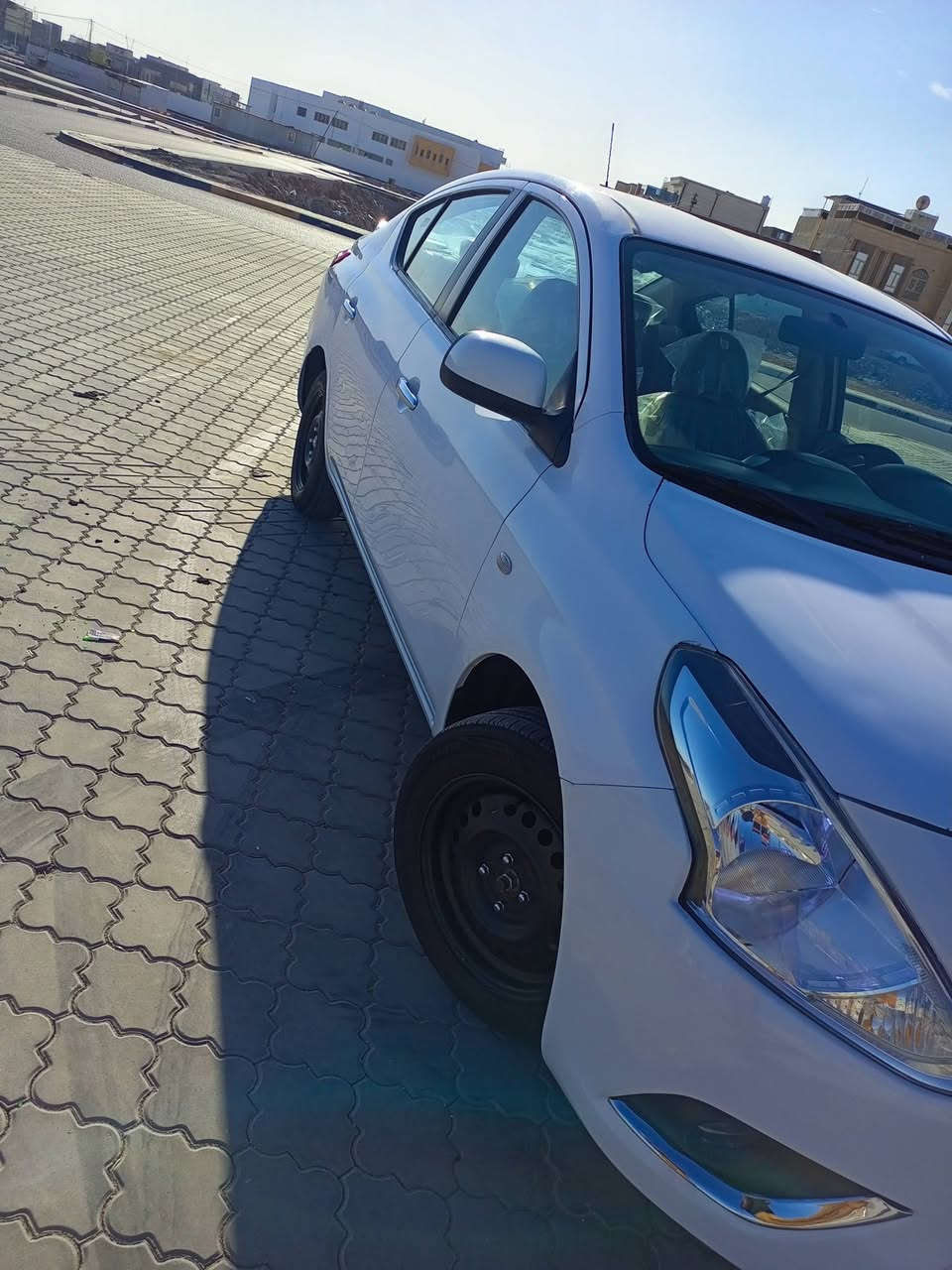 سني هندي مديل 23
ماشية 50 جديدة سيارة بيهة ضربة صندوق وبيهة ربع جاملق امامي وطرف لبنيد والبااقي كلة كفالة
رقم اربيل سنوية ل28 
سعر 105 مجالهة قلليييل
هاتف ***********
