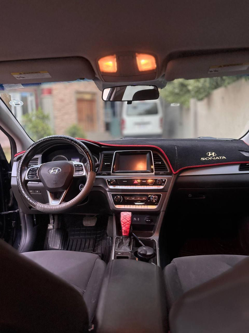 سوناتا ٢٠١٨ محرك ٢٤٠٠ للبيع
رقم اربيل
مواصفات Se
 السيارة بدون حادث حادثها سرقة ٣ قطع + طخة بخشم البونيد راجعة بارد 

عليها برمجة على البانزين العادي بدون اي دوانص 😁

صورها الباقية موجودة للي مهتم التواصل واتس اب 

محرك وكير وتبريد خير من الله 
🥶تبريدها بالصيف الا تقلل منه من برودته 

ناقصها بس خيالها 

للتواصل والاستفسار واتس : ***********
