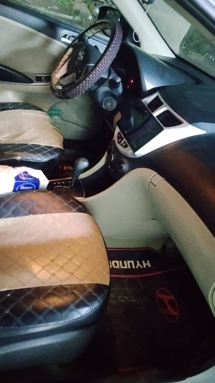 السلام عليكم اكسنت موديل2016 خليجي محرك 1600 بيها بارد جاماغ امامي ايمن  السعر 112 ورقه 
الهاتف ***********
