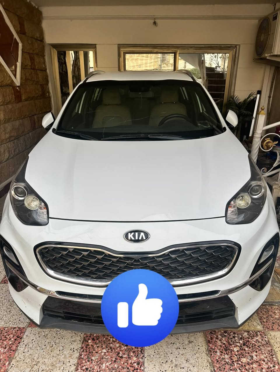 سبورتج   2020 خليجي
السيارة مكفولة من الصبغ  والتبديل
  والبارد 
رقم بغداد بسمي  
المواصفات:
تحكم ستيرن 
داخل جلد (ومغلف ابضاً الغرفة كلها )
نانو سيراميك السياره 
تبريد قطعتين 
مري شفط 
محرك 2000 دوش 
سويج عدد2 
ماشية65 الف حقيقي 
حساسات أمامية وخلفية 
شاشة بلادي 
السيارة ضمان الشركة الدولية للسيارات 
ثلاث وضعيات قيادة
ECO
SPORT
NORMAL 
السعر 203 وبيه مجال 
مكان سياره الكرادة 

رقم صاحب سيارة ‏***********
