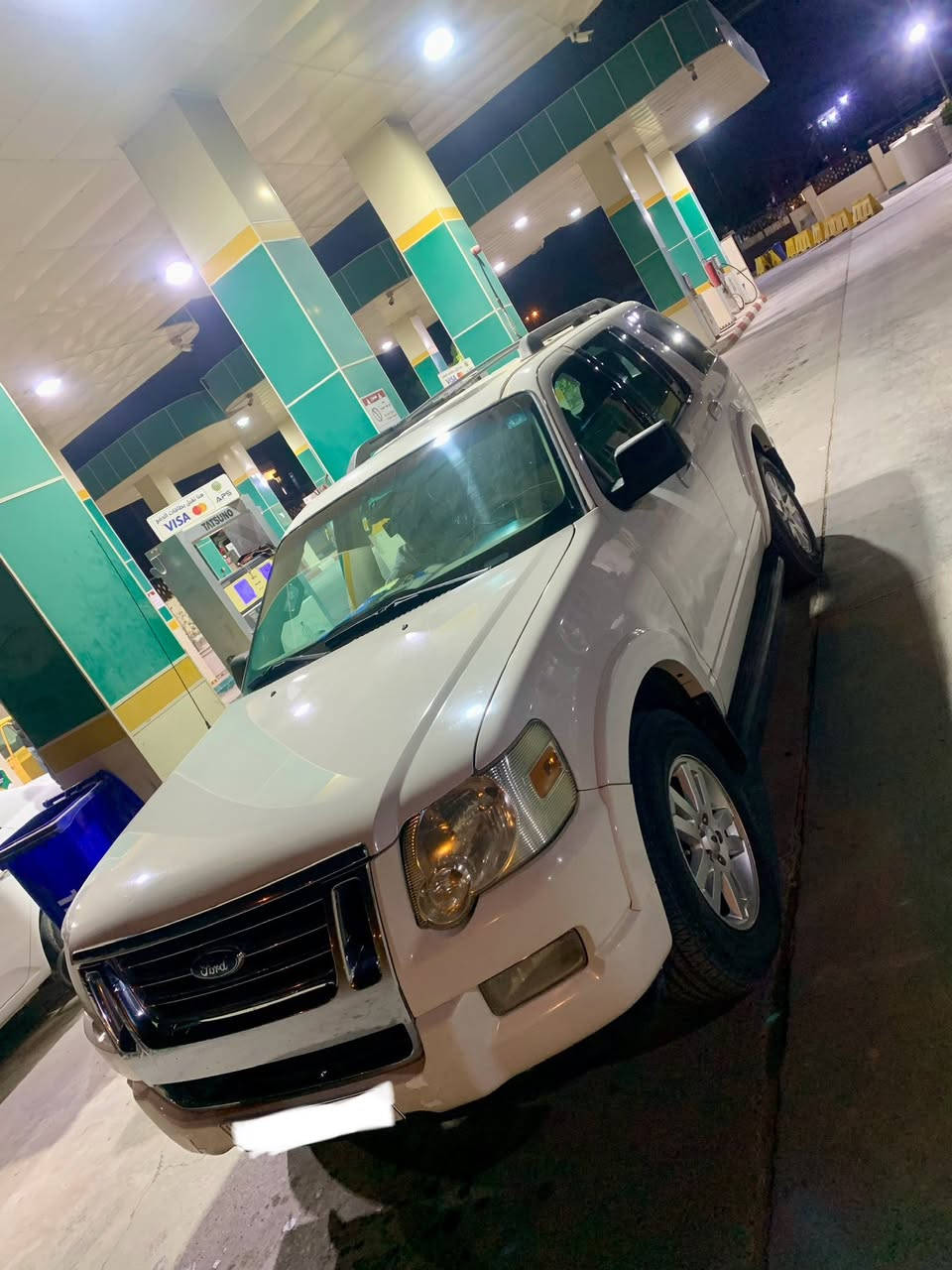 سلام عليكم فورد اكسبلور للبيع او مراوس موديل 2010 السياره جديده فول واحد عله واحد لمتد مكفوله كفاله عامه رقم بغداد الجديد تحويل ثاني كشنات تدفئة وتبريد ثلاث قطع او كشنات جلد لايت زينون مكفوله من كير محرك مكاني بغداد التواصل على هاذ الرقم ***********
