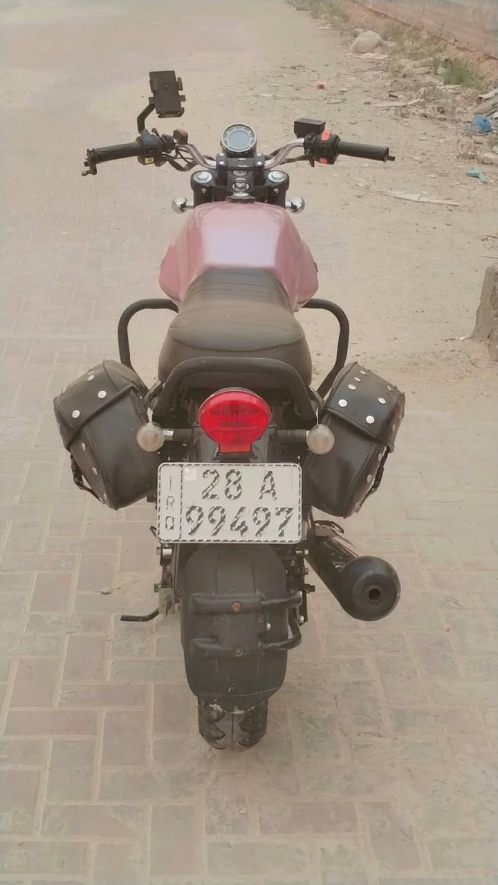 السلام عليكم
سعره 2800 مليونين و ثمنميه و بيه مجال 
دايون لايتي موديل 2023 طالعه ب 2024 ماشيه 18 الف
مكفوله عام
رقم قبل يومين طلعته ب اسمي تحويل مباشر
دراجه استخدام قليل بعدهي كارتون
مكاني نجف الحيدريه خان النص
***********
