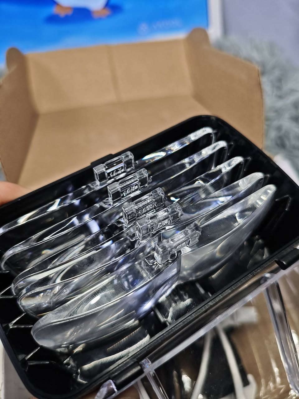 نظارة مكبرة  شحن مع مجموعة عدسات بقياسات مختلفة
للمصلحين..


**إذا كنت صاحب هذا الإعلان وتريد حذفه لأي سبب، رجاءا أرسل رسالة إلى الدعم الفني**